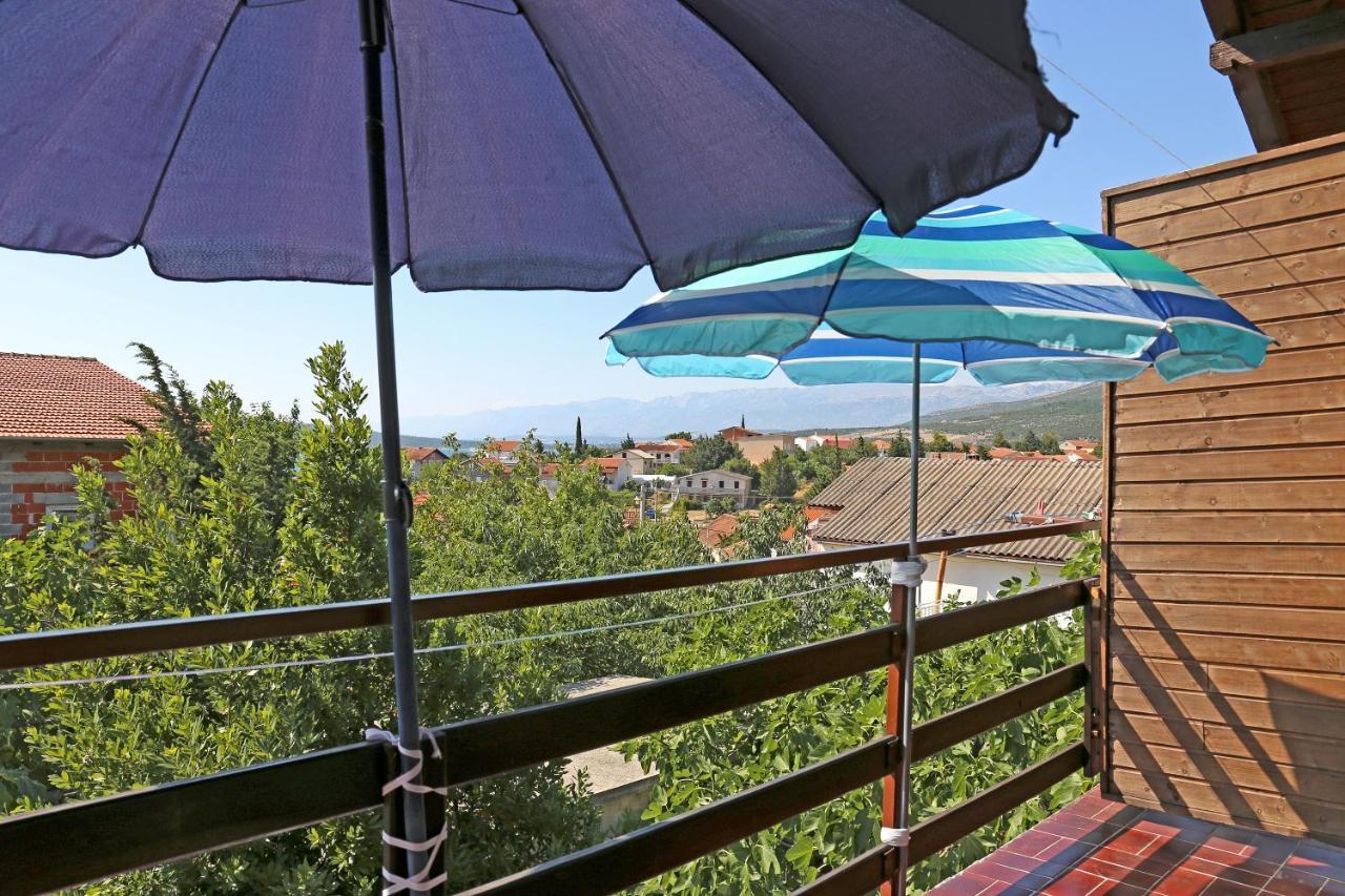 Apartments Mira Горни-Карин Экстерьер фото